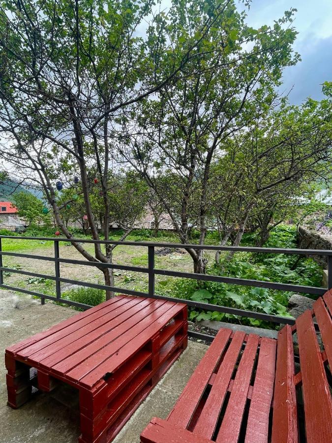 Piligrim Kazbegi Hotel Exterior photo
